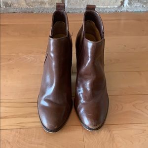 7.5 Brown Michael Kors booties